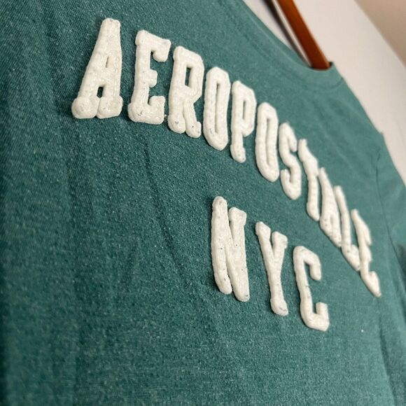 Aeropostale T-Shirt Womens Small Green NYC Big Spell Out‎ Raised Letter Classic - Picture 2 of 5